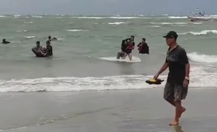 Kapal Wisata Tiga Putra Tenggelam di Perairan Bengkulu, Tujuh Wisatawan Tewas
