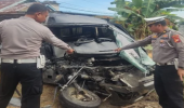 Tabrakan dengan Truk Hino, Seorang Pemudi Tewas di Jalintim Pelalawan Usai Grandmax 