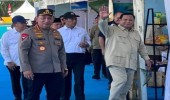 Polri Ekspor 1.200 Ton Jagung Hasil Panen Raya ke Serawak Malaysia